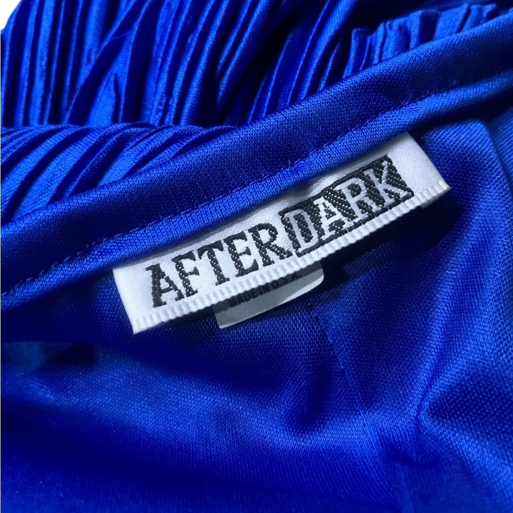 ❤️Vintage After Dark blue pleated v neck dress with beaded diamonds size 13/14 - Picture 7 of 9